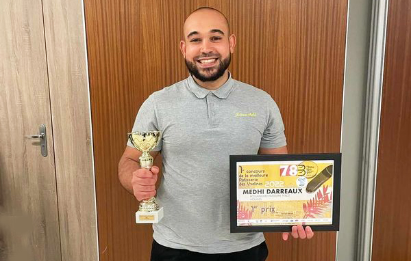 L’ANCIEN APPRENTI DU CEPROC MEHDI DARREAUX REMPORTE LE CONCOURS DE LA MEILLEURE PATISSERIE DES YVELINES