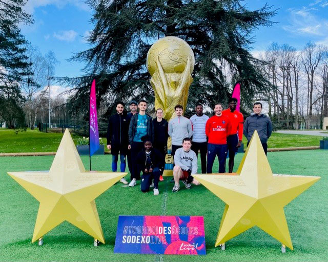 LE CEPROC SORT LES CRAMPONS SUR LA PELOUSE DE CLAIREFONTAINE