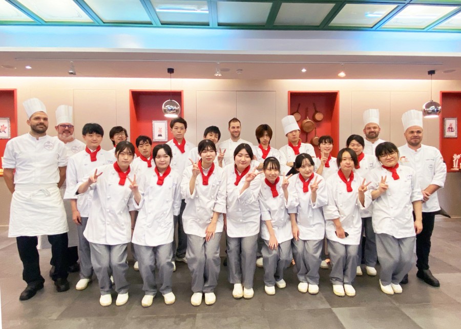 Des étudiants de l’école culinaire japonaise Mie Chouri en masterclass au CEPROC